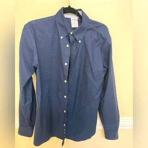 Brooks Brothers Regent Fit Button Up size Medium